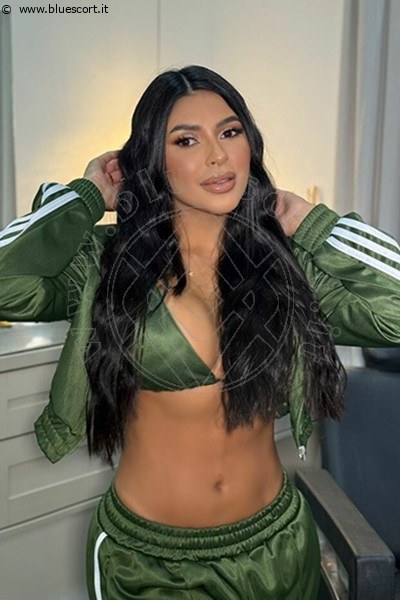 Foto Kiara Dea  Annunci Sexy Escort Isernia 3933522139